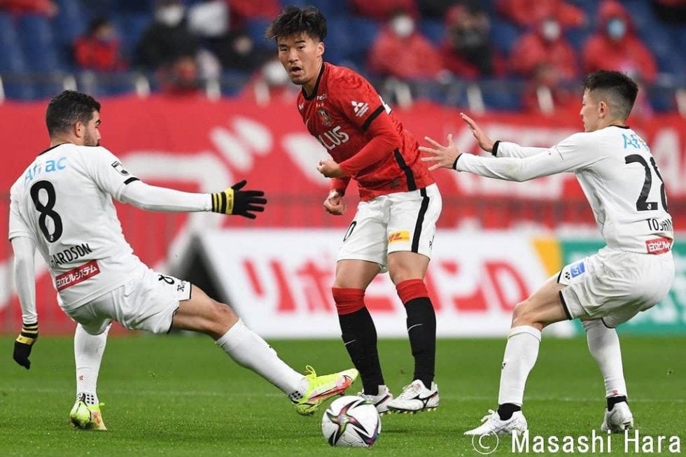 【天皇杯】浦和が準決勝進出!!ユンカー弾アシストの平野佑一「「正直、キャスパーは見えていませんでした」発言の真意【ガンバ大阪VS浦和レッズ】進化する浦和のダブルボランチ(1)