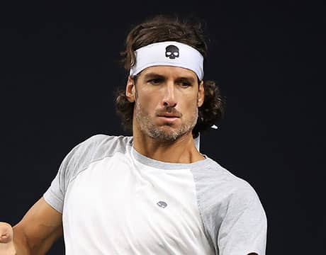 40歳ロペス CHで今季初V王手