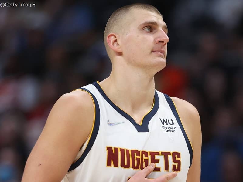 ナゲッツがヒートを下すも、ヨキッチがモリスに対する危険なファウルで退場処分に