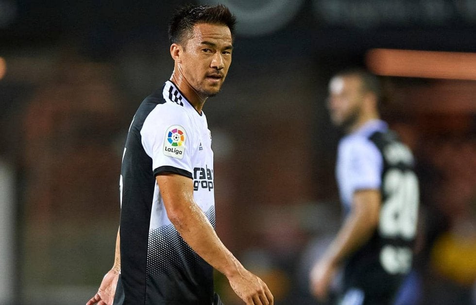 岡崎慎司が右上顎洞骨折で入院中と報道…試合後には青アザの写真を自ら投稿