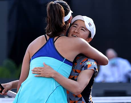 青山/柴原、完勝で初戦白星