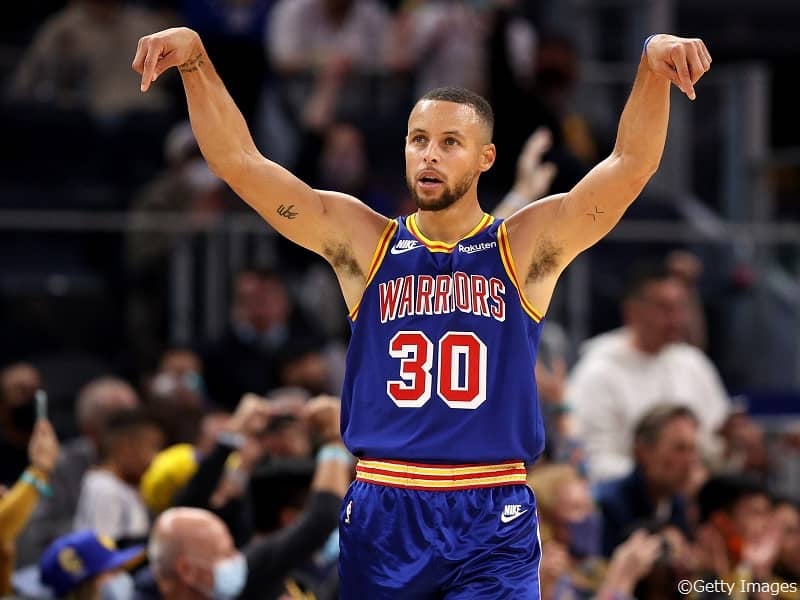 カリーがレギュラーシーズンとプレーオフの合計3P成功数でアレンを抜いて歴代1位に浮上