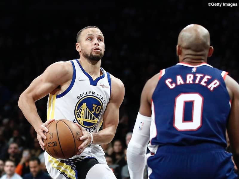 注目の一戦はウォリアーズが完勝、昨季東西覇者対決はジャズに軍配／NBA