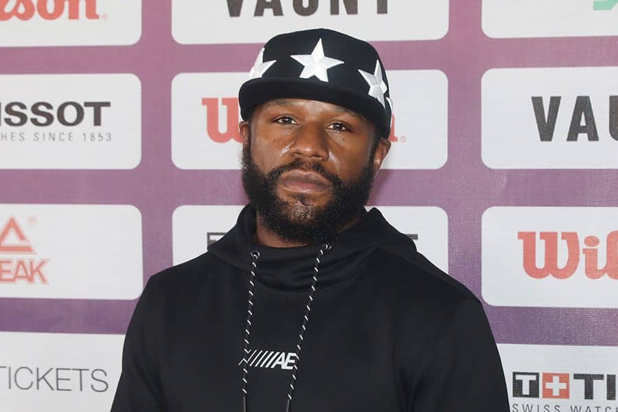 「これは俺の最初の車だ」　億万長者メイウェザー、1994年に乗った懐かしの車種を公開