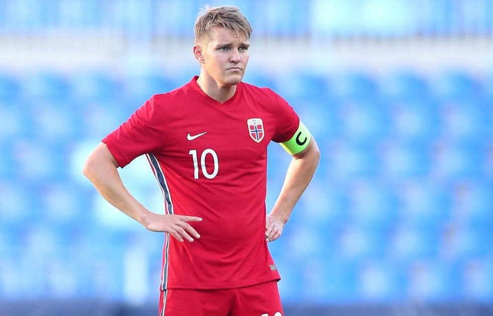 ウーデゴール　ノルウェー代表Awayユニフォーム サッカーショップfcFA【公式 】☆スタッフ募集中☆11:00 open~18