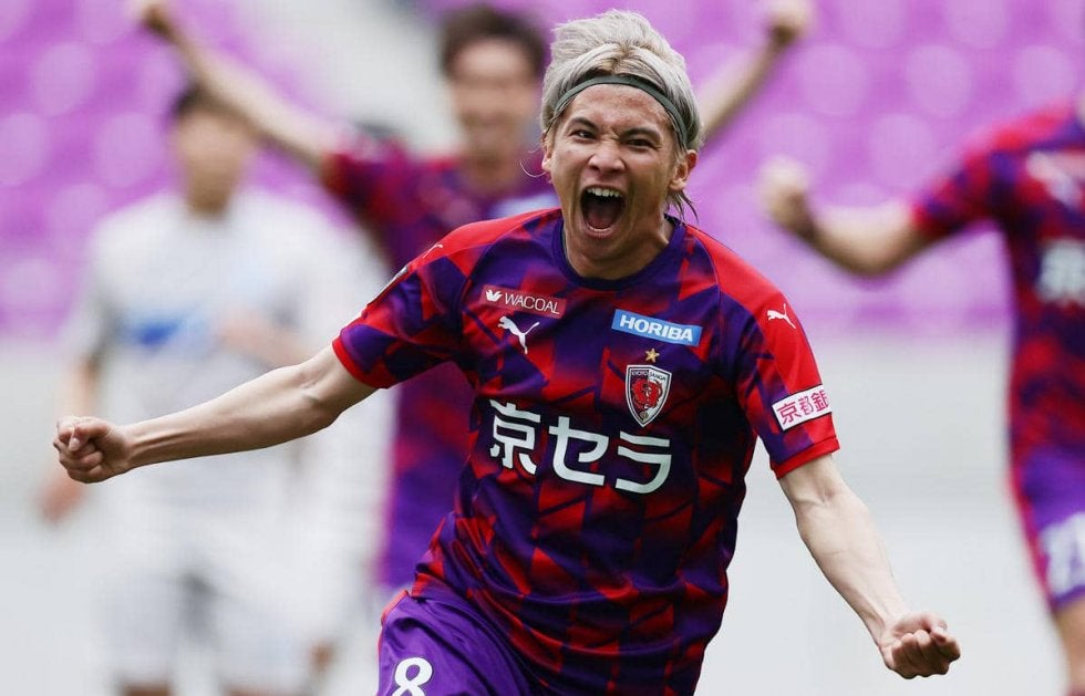 J1昇格迫る京都、MF荒木大吾が一般女性と入籍「明るい家庭を」