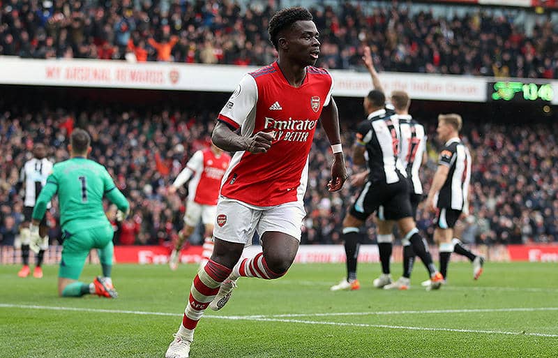 冨安健洋が加入後初アシスト!　アーセナルが最下位ニューカッスルに快勝で前節大敗を払しょく《プレミアリーグ》