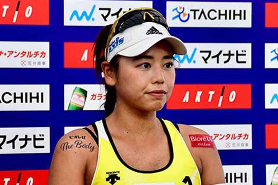 ビーチバレー坂口佳穂、肩出しの純白ウェディングドレス姿にファン注目「お美しい！」