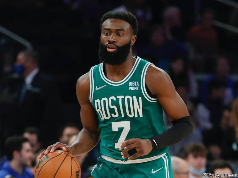 右ハムストリングの負傷で欠場中のジェイレン・ブラウン、明日のバックス戦で復帰か