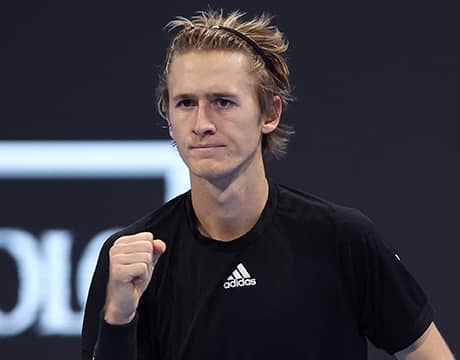 コルダ親子 タイガーと記念撮影