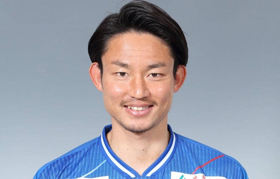 秋田のDF谷奥健四郎が地元のJFLクラブ、ヴィアティン三重へ完全移籍「共に昇格しましょう！」 サッカー スポーツブル (スポブル)