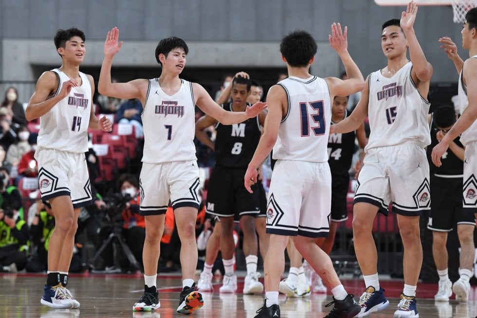 【ウインターカップ2021】岩下が38得点！福岡大附大濠が決勝進出、仙台大明成を退ける