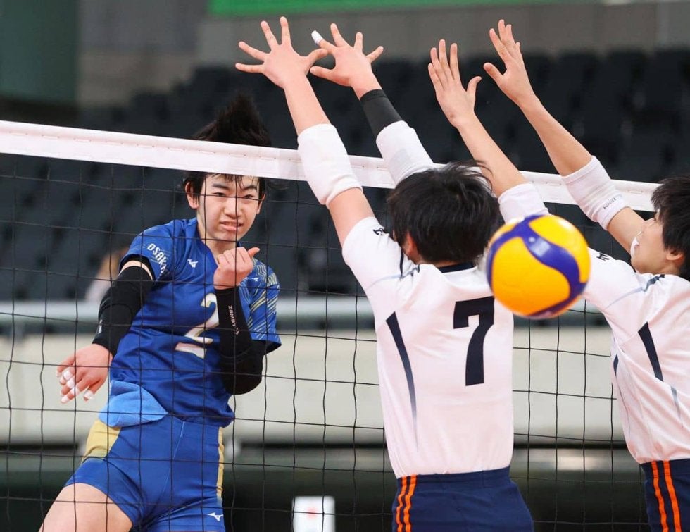 春高バレー 女子準決勝 金蘭会 大阪 ３年ぶり決勝ならず バーチャル春高バレー スポーツブル スポブル