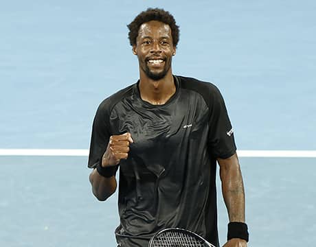 好調モンフィス 失セット0で8強