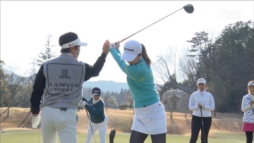 ポイントは腰のクイックターン！捻転差による飛距離アップ