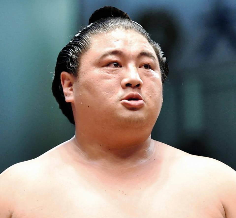 元嘉風の中村親方が断髪式 生まれ変わっても力士になります 相撲 格闘技 スポーツブル スポブル