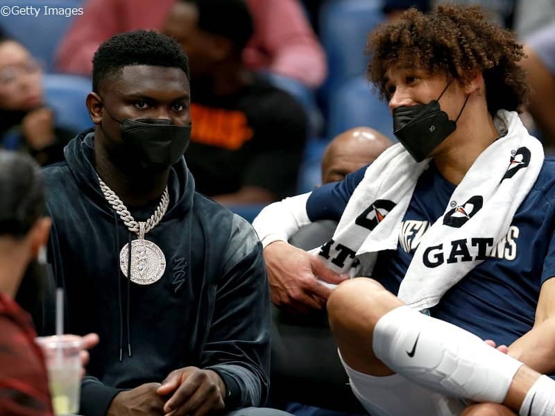 右足骨折から復帰時期未定のザイオン・ウィリアムソン…必要なのは2度目の手術？