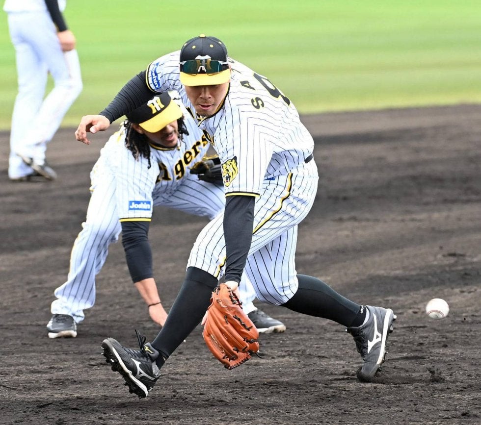 阪神佐藤輝明 チャンス無駄にしないように強くなります 矢野監督からフルイニング出場指令 野球 スポーツブル スポブル 阪神佐藤輝明 チャンス無駄にしないように強くなります 矢野監督からフルイニング出場指令 野球 スポーツブル スポブル