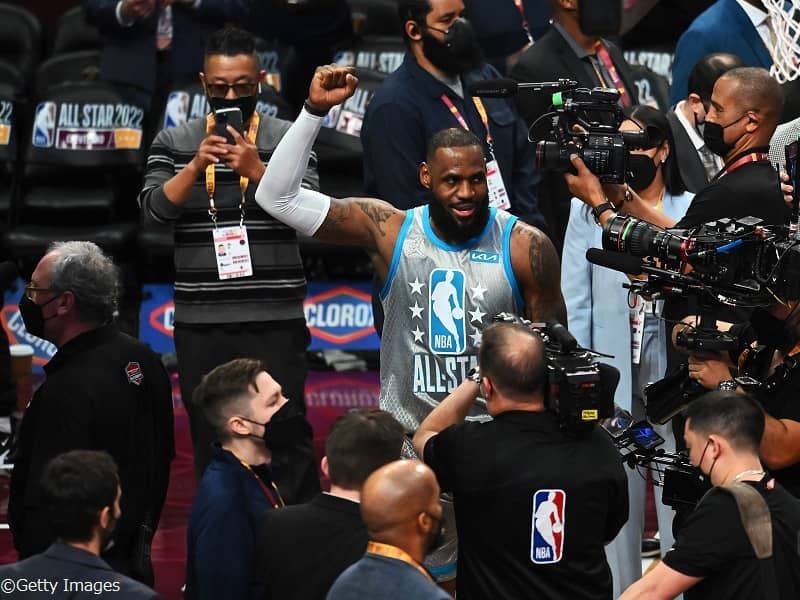 家族や友人たちの前で球宴を終えたレブロン「これ以上の瞬間は心に描けなかった」