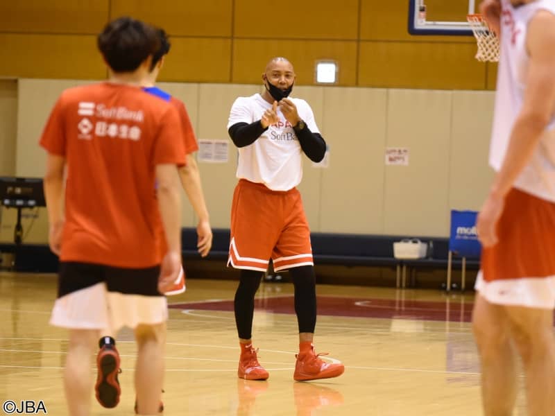 「男子日本代表の文化を変えたい」…コーリー・ゲインズアソシエイトHCが所信表明