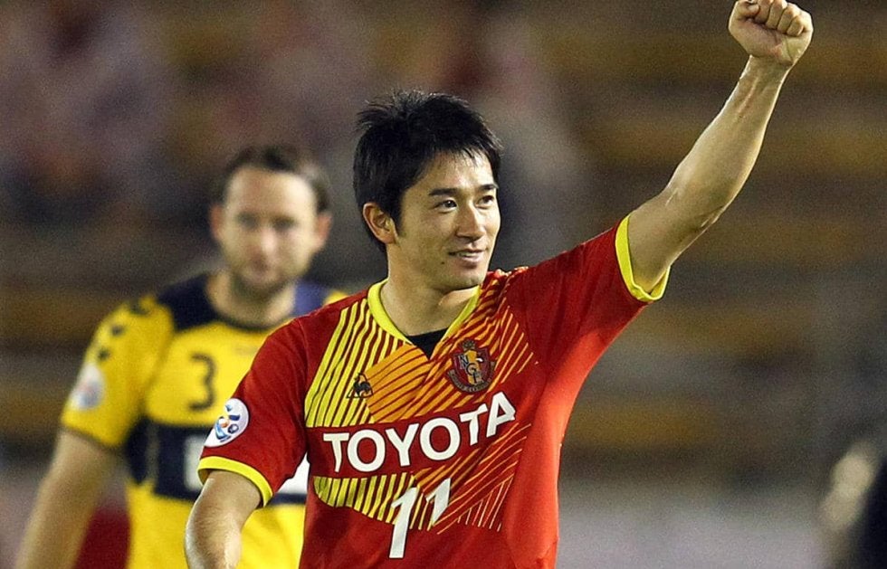 「名古屋を愛し、名古屋に愛される男」玉田圭司が古巣凱旋、盟友・楢崎正剛から「11」番を贈呈される