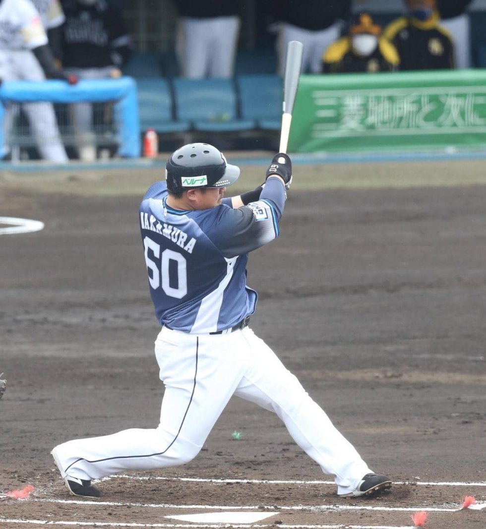 西武中村剛也 体重100キロ超えトリオのパイプ役担う やるべきことを 適時二塁打で先制 野球 スポーツブル スポブル 西武中村剛也 体重100キロ超えトリオのパイプ役担う やるべきことを 適時二塁打で先制 野球 スポーツブル スポブル