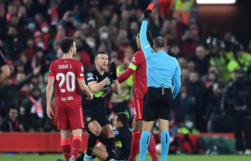 ヴェンゲル氏がファビーニョを非難「賢さと狡猾さの境界線」