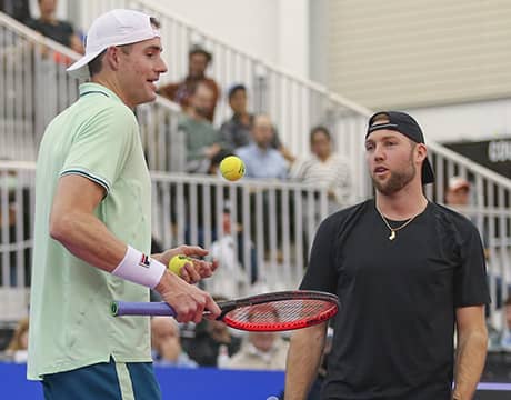 WCの地元ペアが第1シード撃破