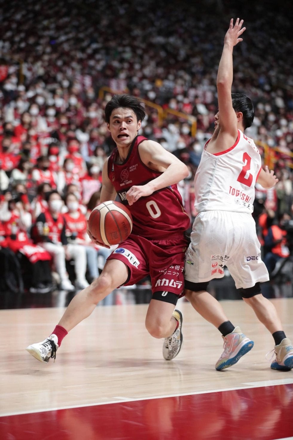 川崎ブレイブサンダースが天皇杯連覇達成 – ファイナルで千葉ジェッツを82-72で破る