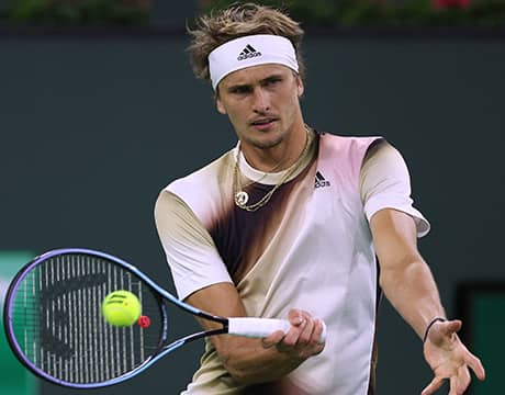 ズベレフ 処分以来の複で8強