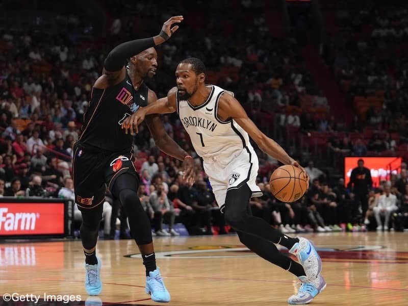 ネッツが敵地でヒートを撃破…渡邊が6得点を挙げたラプターズは40点差快勝／NBA