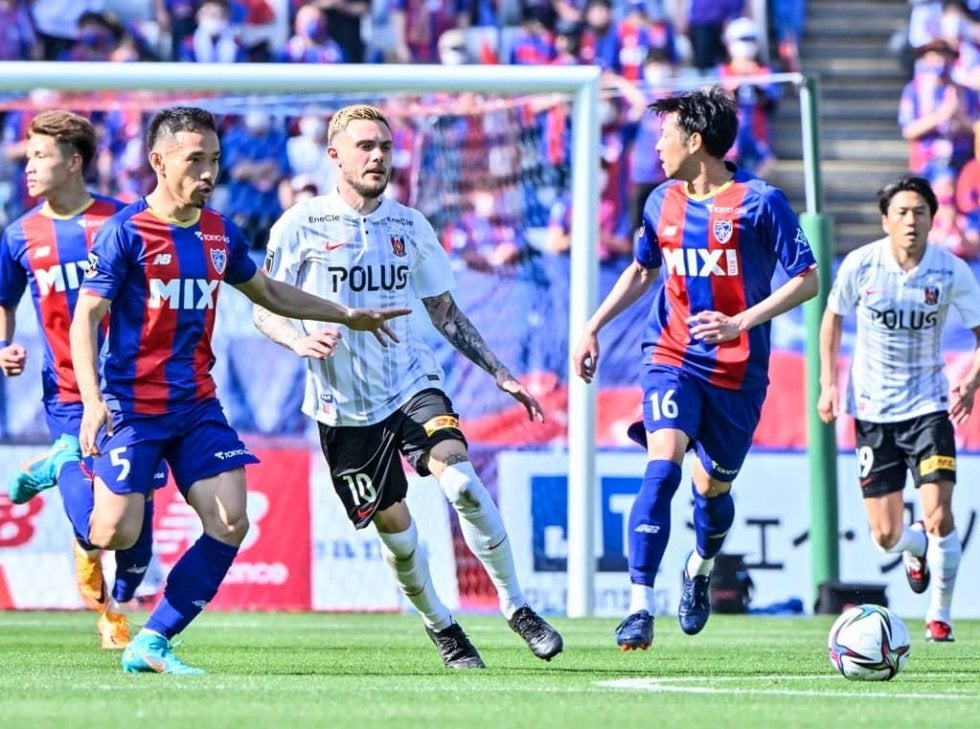 外国籍選手たちの心に火をつけた両チームのスペイン人監督の対抗心【FC東京と浦和レッズのスコアレスドローが「激熱」になった理由】(2)