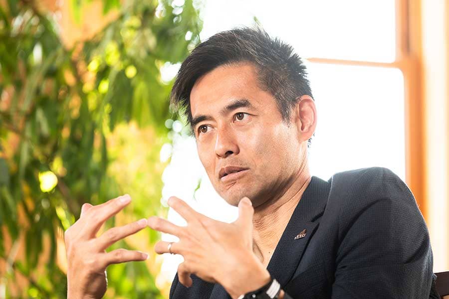 サッカー日本代表とクラブの「密接な関係」　名GK川口能活が語る“両立”の大切さとは