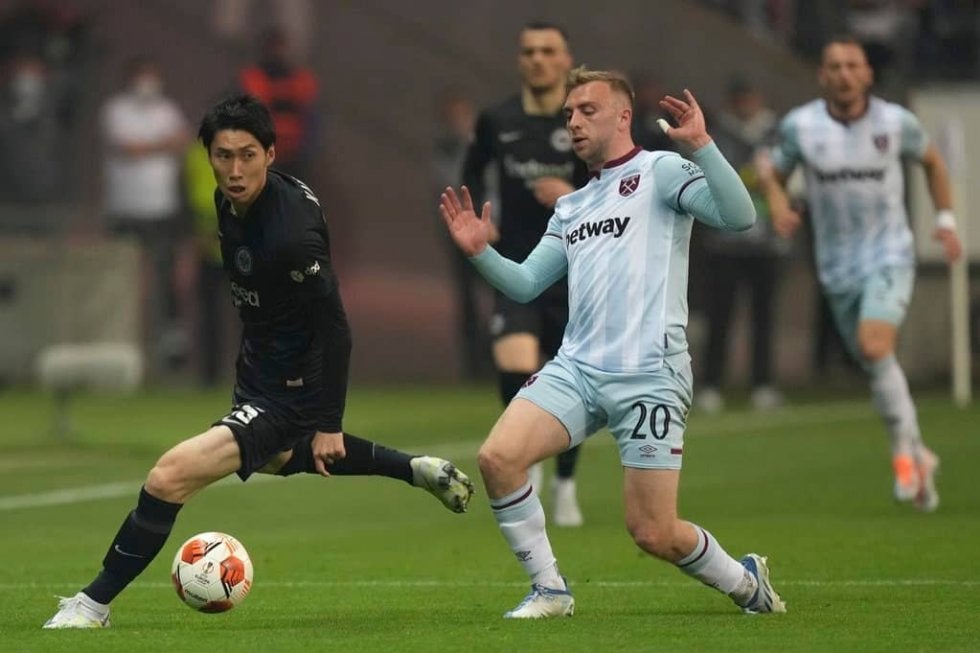 鎌田のロングパスが試合を決めた！フランクフルトがEL「決勝進出」【EL準決勝・フランクフルト対ウェストハム】(1)