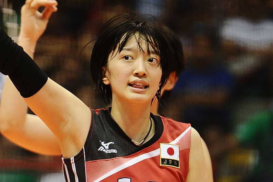 2018-19 Vリーグ女子 鍋谷友理枝 挟み込み・直書き直筆サインカード #01/20 (デンソー)1stNo！