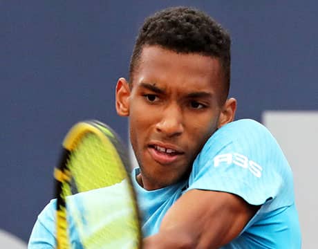 オジェ初戦突破 3時間の熱戦