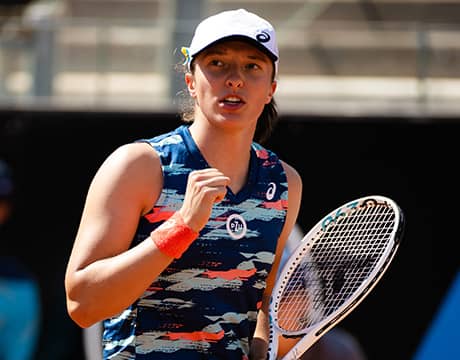 シフィオンテクが大坂超え