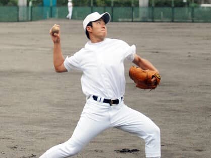 斎藤佑樹がついに手にした早実の背番号１。だが「なぜこのタイミングで…」と困惑した