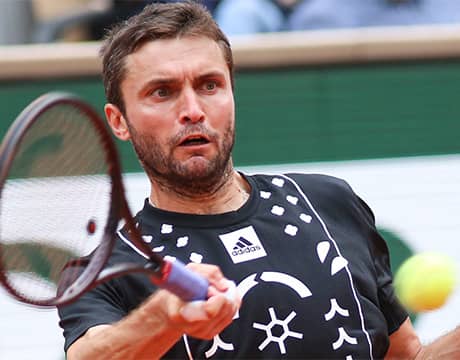 今季引退のシモン 500勝達成