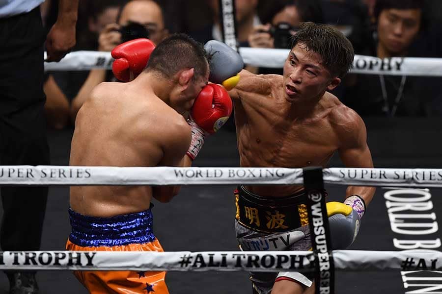 井上尚弥のKOが奪われた!?　海外でも物議を呼んだドネアの悶絶ダウン「審判が奪った」