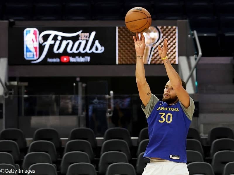 『ESPN』が専門家たちのファイナル予想を公開…第6戦以降までもつれた末に制するのは？