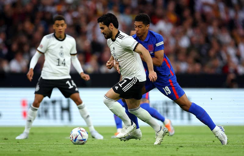 試合支配もイングランドとドローのドイツ ギュンドアンは 同点を許してしまったのが残念 サッカー スポーツブル スポブル