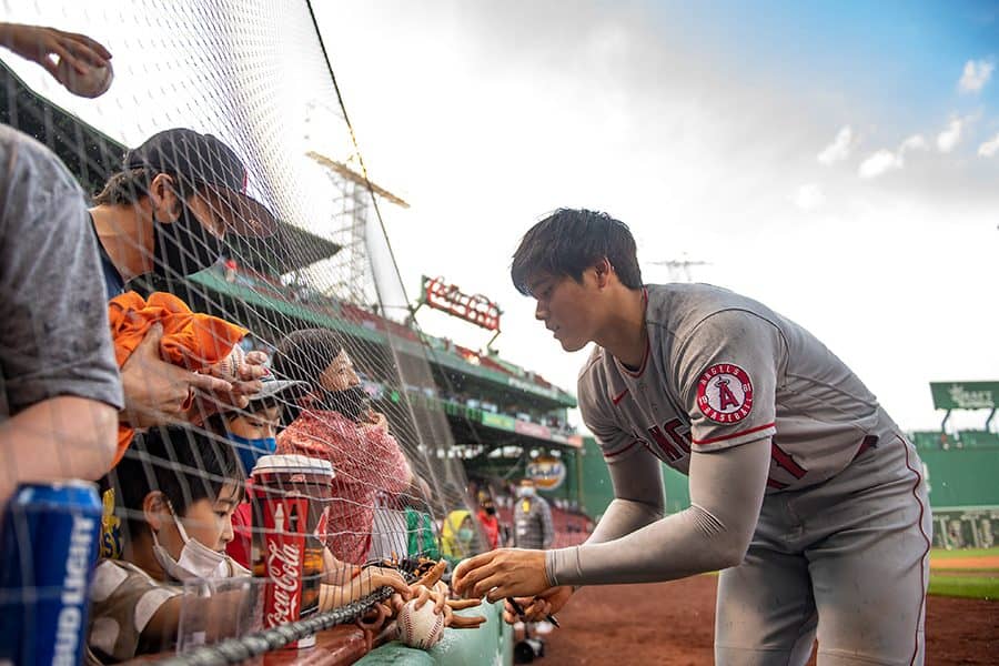 大谷翔平の偽サインも蔓延 鑑定家が勧める“騙されない”購入法「詐欺師