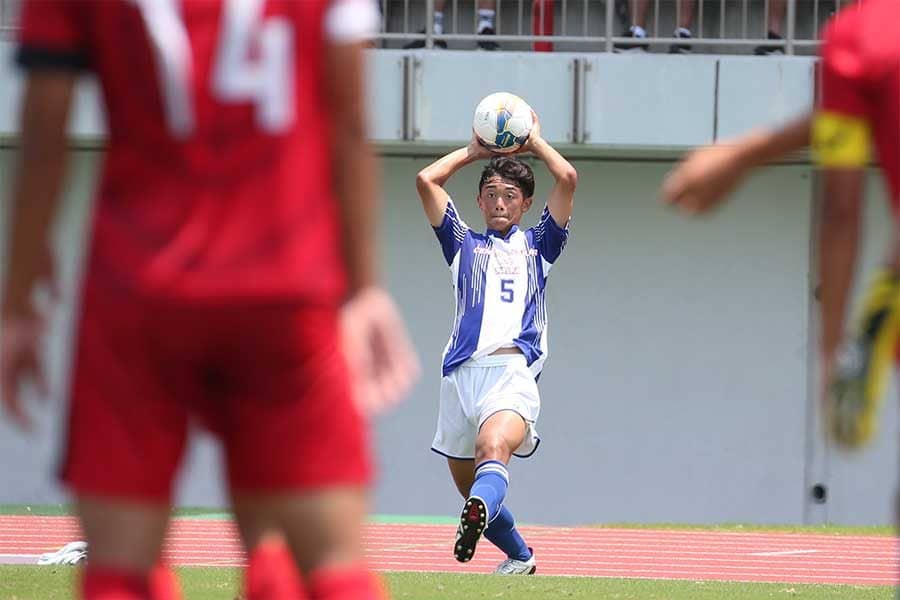 「見たことない」と監督も脱帽　矢板中央DF、驚異のロングスローで3戦連続ゴール演出