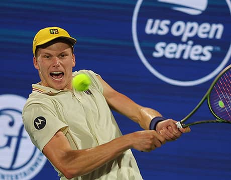 6度Vのイズナー下し4強へ