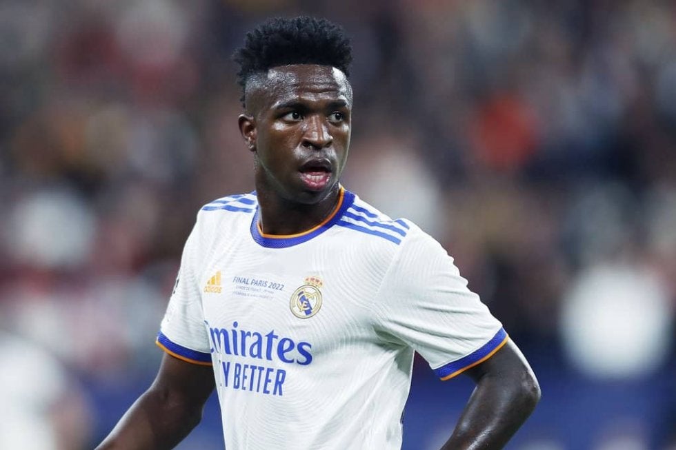 ｢訳が分からない｣!! レアルFWのノールックシュートが｢1万1000超いいね｣の大反響！ 銀河系軍団のスゴさが分かる｢シュート練習｣