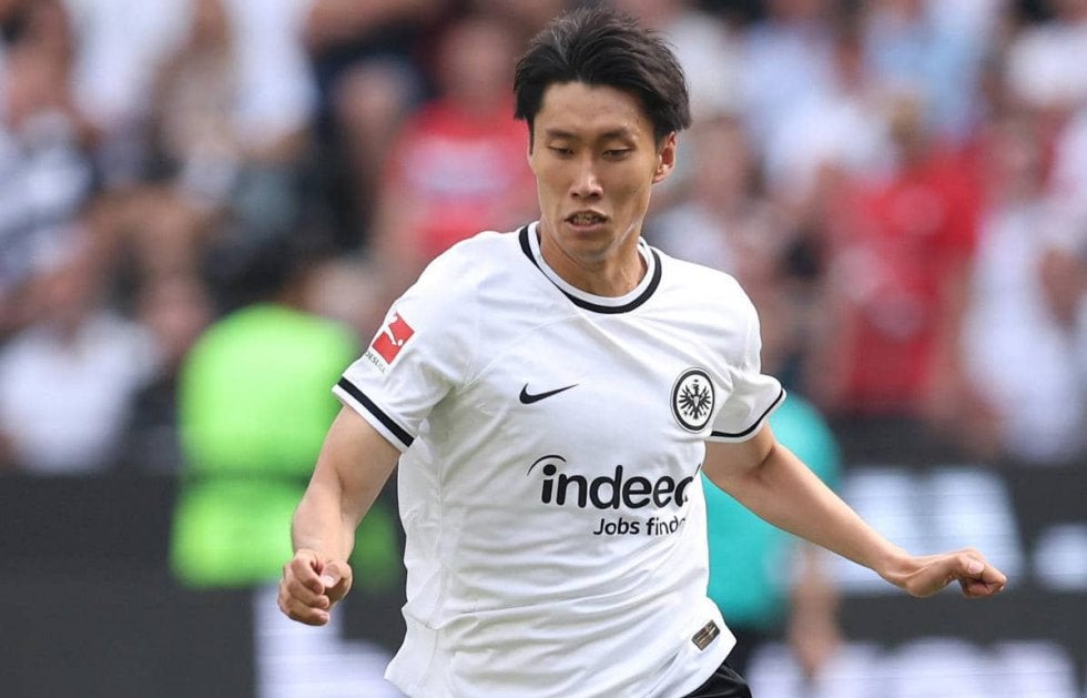 鎌田大地へのオファーはわずか11.2億円？ フランクフルトは怒りの拒否、そして複数年お契約延長を希望