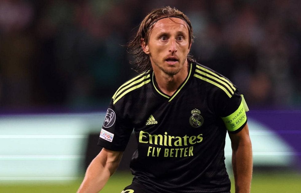 37歳になったモドリッチ、そっくりな娘ら家族で誕生日を祝う「みんなの幸せを願う」 | サッカー | スポーツブル (スポブル)