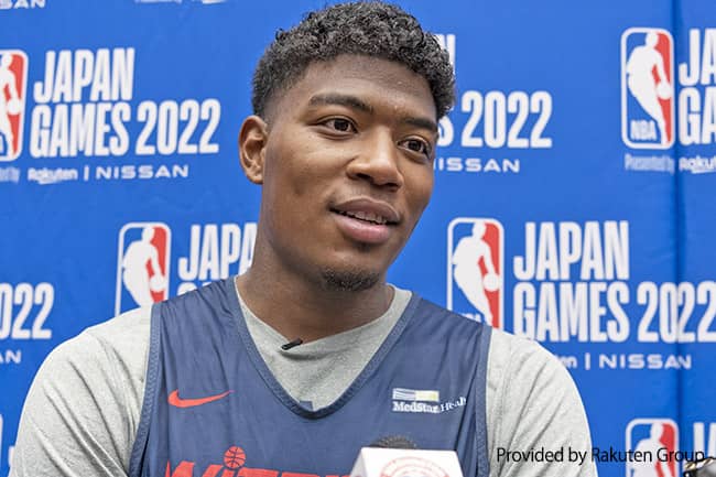八村塁も参加して笑顔を披露、NBAウィザーズが公開練習を実施