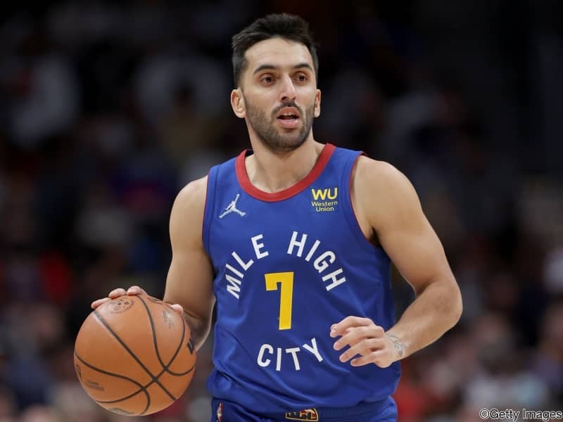 マーベリックスが現在フリーエージェントのファクンド・カンパッソ獲得に興味か